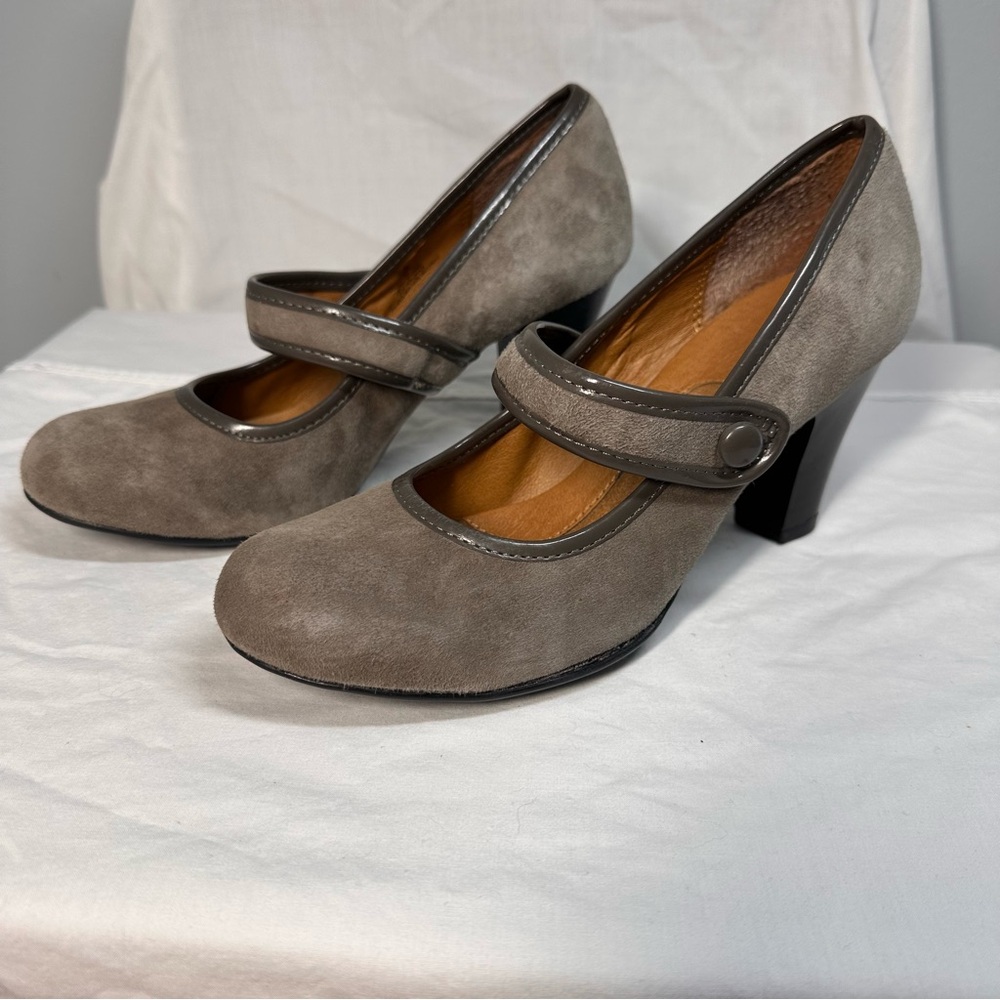 Chic Taupe Mary Jane Heels